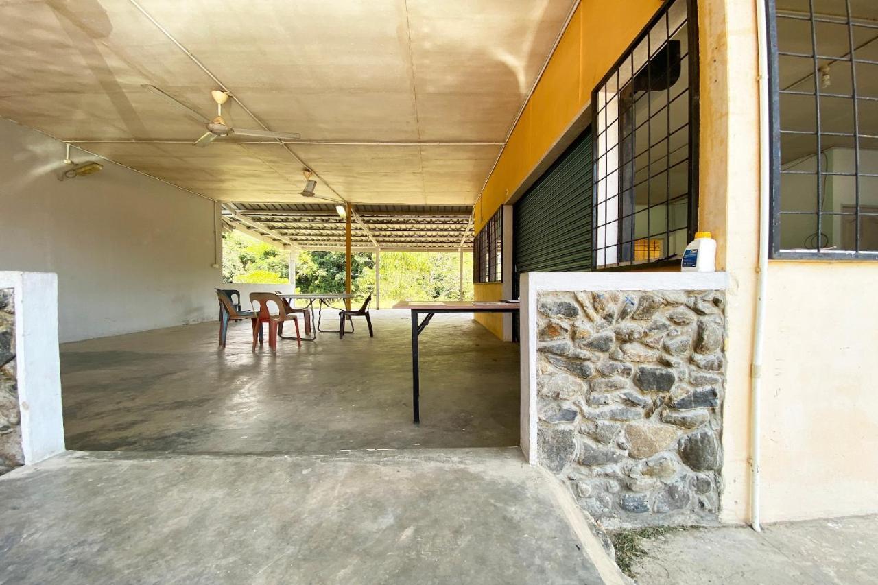 OYO 90268 Lohan Point Lodge Ranau Extérieur photo